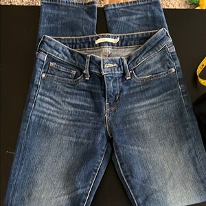 Levi's Women's Straight Leg Blue Jeans